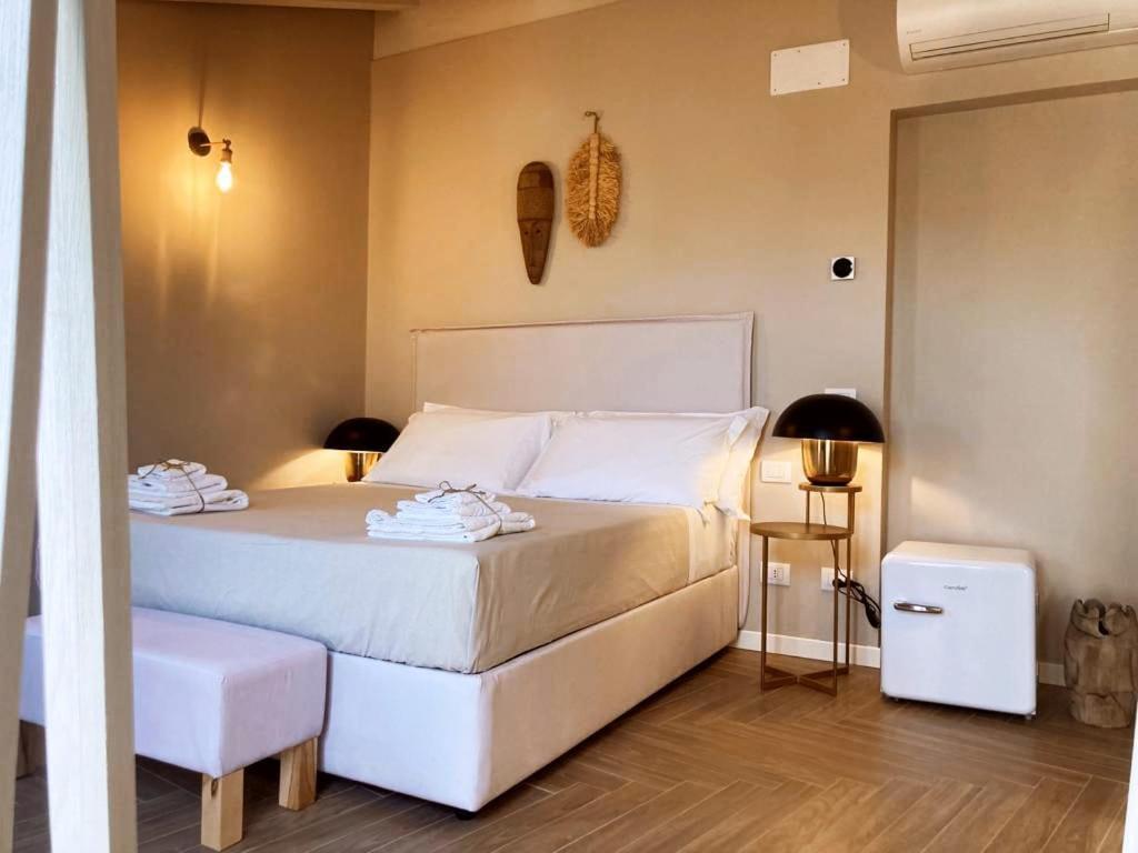 Gatto Bianco Rooms 42 Бергамо Екстериор снимка
